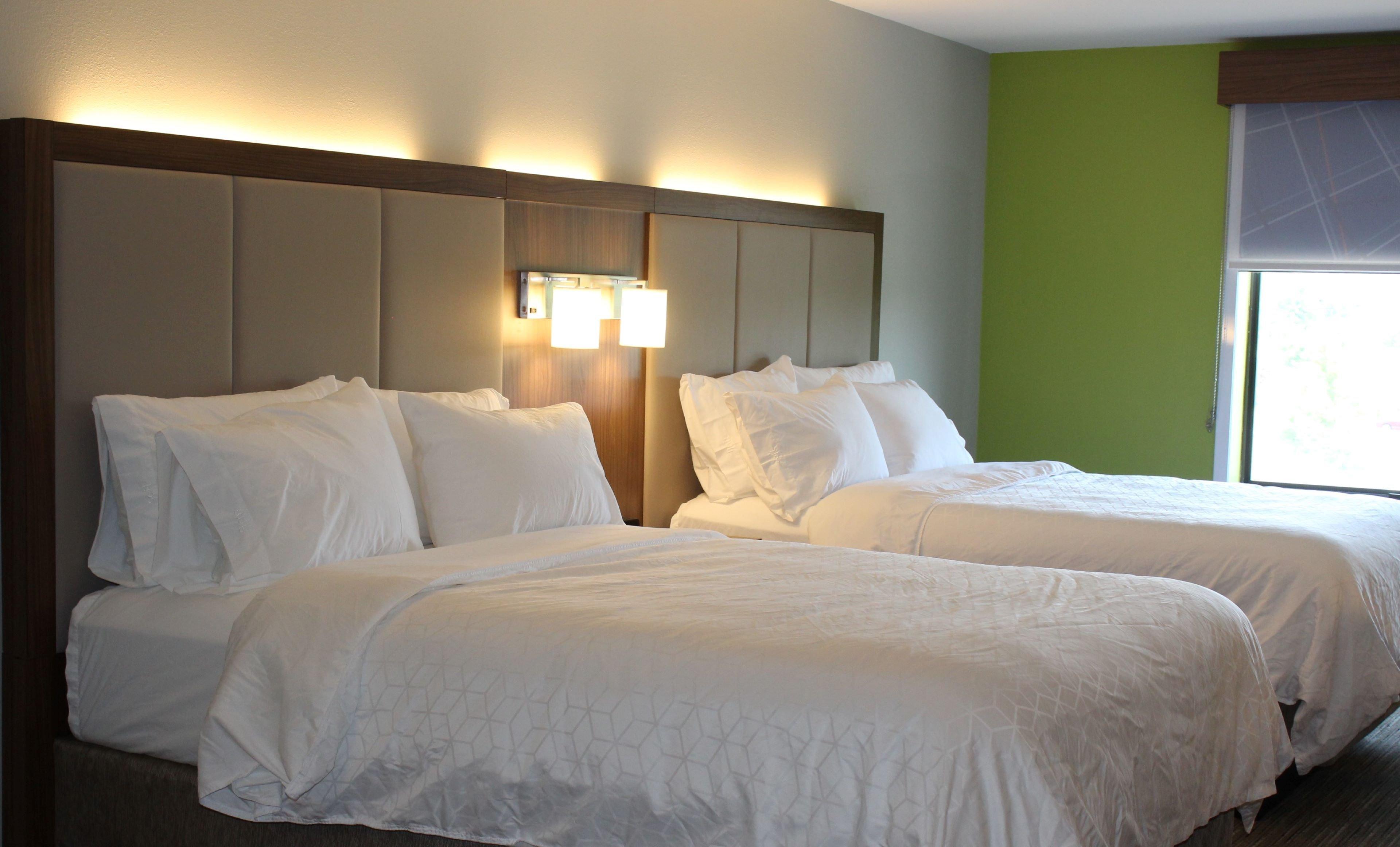 Holiday Inn Express Forest City By Ihg Εξωτερικό φωτογραφία